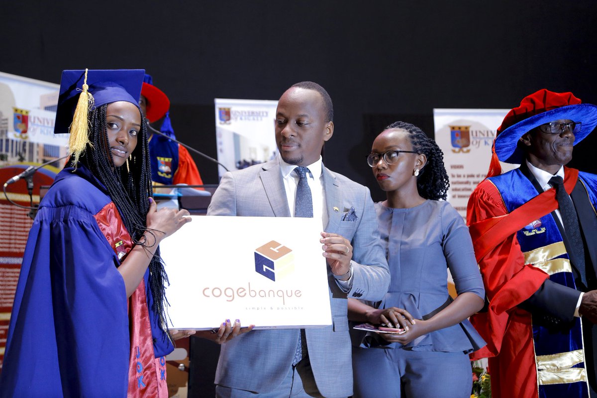 Cogebanque awards best performing graduates at the University of Kigali